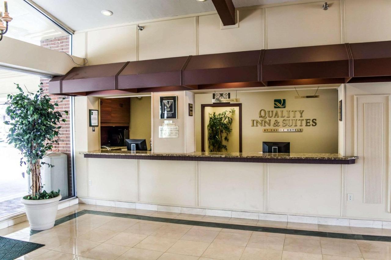 Quality Inn And Suites Golf Resort Golden Gate Exterior photo